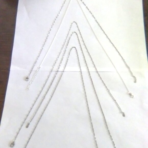 4 Singapore and 1 Delicate Rolo Silver Chains - Picture 1 of 11
